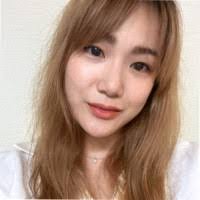 Rachel Overholt's Instagram, Twitter & Facebook