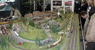 Train Tables For Adults Model Train Set Table Model Train Table Model Trains Train Set Table
