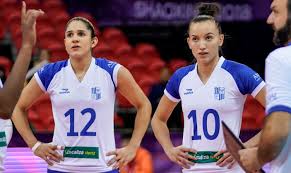 A ponteira gabi teve grande atuação e foi a maior pontuadora do confronto com 15 acertos. Minas Nao Resiste E Perde Natalia E Gabi Para O Volei Europeu