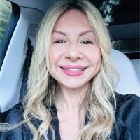 Annette Cosentino's Instagram, Twitter & Facebook