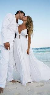 Casual Beach Wedding Dresses To Stay Cool Modwedding Casual Beach Wedding Dress White Beach Wedding Dresses Wedding Dresses Images