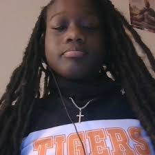 Daisha Carter's Instagram, Twitter & Facebook