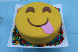 Dyi Fondant Emoji Cake Kuchen Kindergeburtstag Kuchen Und Torten Rezepte Kuchen Und Torten