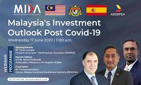 On the occasion of #europeday, @spainmfa illuminates the facade of its headquarters, the santa cruz palace in madrid. My Embassy In Madrid Malaysia In Spain On Twitter Join Us At The Webinar Malaysia S Investment Outlook Post Covid 19 On 17 June 2020 At 11 00am Madrid Time Co Organized By The Embassy