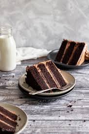 One thing i absolutely love about this low carb chocolate cake (apart from the taste!) is the fact that the recipe contains only 5 basic ingredients. Triple Chocolate Cake Recipe Refined Sugar Free Ultra Moist