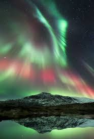 Hardly A Sight For Sore Eyes See Why Northern Lights In Residence Photographer Never Tires Of Dazzling Sights Northern Lights Northen Lights Aurora Borealis Northern Lights