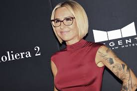 Projektantka aleksandra ziarek wraz z pisarką urządziły stylowe miejsce. 365 Dni Blanka Lipinska O Skandalicznym Wywiadzie Z Anna Maria Sieklucka Sadzila Ze Oddaje Aktorke W Rece Zaufanego Czlowieka Telemagazyn Pl
