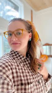 Let’s just say I’ve witnessed countless converts! 🙌 scarves aren’t only  for your neck!, #wildrag #westernfashion #westernstyle #cowgirlstyle  #cowgirlchicfashion #cowgirlfashion #cowgirlup ...