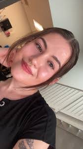 Lindsey Romero's Instagram, Twitter & Facebook