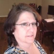 Lesley York's Instagram, Twitter & Facebook