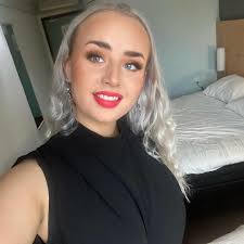 Hi, we have just moved to Harrogate and urgently need an oven cleaner asap!  Can anyone help please?