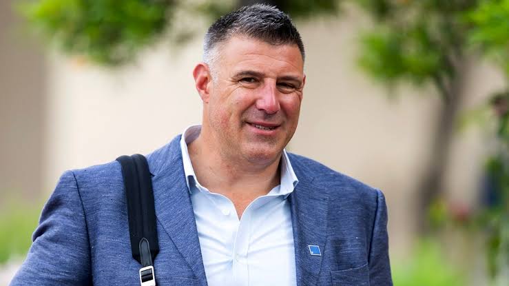 Patriots head coach Mike Vrabel, wife spotted en route to Taylor Swift and  Travis Kelce's wedding