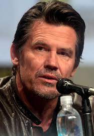 Josh brolin stripped down for a revealing instagram photo taken by his wife, kathryn brolin. Josh Brolin Wikipedia