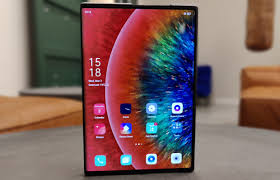 Oppo memasarkan smartphone ini dengan 6 ai portrait camera. Oppo X 2021 Oppo X 2021 Concept Smartphone With Retractable Display It Measures 160 9 Mm X 117 9 Mm X 6 9 Mm And Weighs 263 Grams