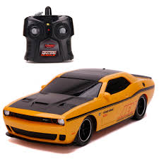 It was a minor player in the dawn of the pony car era, but as dodge rolls into its second century, the 2015 challenger looms as a powerful presence, upstaging ford's mustang and the chevy camaro with a potent array of engines, including one that. Jada Toys Big Time Muscle 1 16 Scale Rc 2015 Dodge Challenger Srt Hellcat Walmart Com Walmart Com