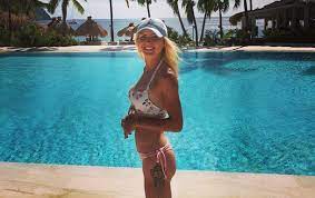 The latest tweets from @elinasvitolina Elina Svitolina V Bikini Sygrala V Bilyard Korrespondent Net