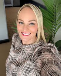 Terminamos la semana con gratitud y determinación! 🎉 Ver a nuestros  clientes ganar sus documentos nos motiva para seguir trabajando muy duro 😇  #DecimosQueSi #AbogadoDeInmigracion #Inmigrantes La firma de abogados  Lisinski tiene