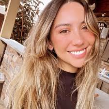 Daniela Estrada (@danielaaae1)