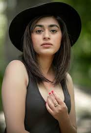 Local street photography. Only my second time of attempting it but here's a  couple of images. Canon RP Sigma 85mm 1 4 f/1.4 ISO100 1/100