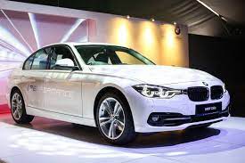 Kidd yam, head of mini malaysia said, the versatile premium sav was crucial in adding to the story of our record breaking performance of 1,011. Ckd Bmw 330e Plug In Hybrid Launched In Malaysia For Rm248 800 Autofreaks Com