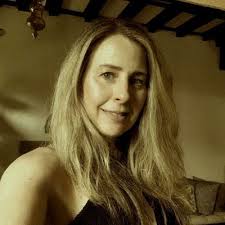 Ruth Bashinsky's Instagram, Twitter & Facebook