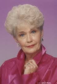 Minnie Dutton's Instagram, Twitter & Facebook