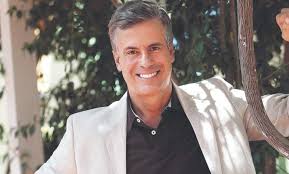 Murió el actor peruano Diego Bertie tras caer de un piso 14 - Analitica.com