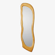 Schumacher andrea velvet strie fabric rouge. Everyone S Favorite Selfie Mirror The Strategist New York Magazine