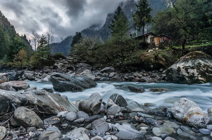 The Ultimate Guide: Hiking The Annapurna Circuit Trek 2025 | Where and Wander