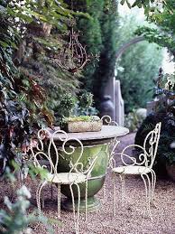 It's the kind of arrangement in creating gardens that any average gardener can take real control of. Fast And Fabulous Ideas To Decorate Your Garden Small Gardens Outdoor Small Garden