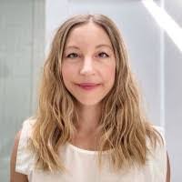 Elizabeth Pecora's Instagram, Twitter & Facebook