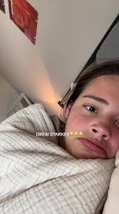 Mallory Drew's Instagram, Twitter & Facebook