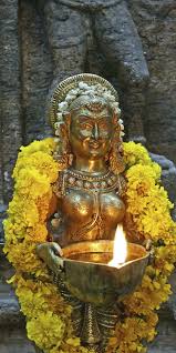 Visit The Holy Temples In Tamil Nadu India With Original Travel Original Travel Antique Inspiration Pooja Room Design
