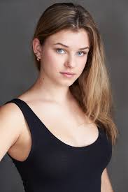 Tabatha Wolfe's Instagram, Twitter & Facebook