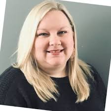 lovewhatyoudo #stoneveneer #getcreative #barelychanged #embracethewrinkles  #nofiltercuzidontknowhow