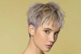 Jul 16, 2021 · se vuoi cambiare taglio di capelli con l’arrivo della bella stagione puoi scegliere i look di tendenza dell’estate 2021: Tagli Capelli Estate 2021 Le Immagini Delle Tendenze A Cui Ispirarsi