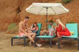 Hvad de ikke ved, er at deres ekskæreste når som helst kan dukke op af vandet og vende det hele på hovedet. Ex On The Beach Stuttgarter Max Schnabel Trifft Wieder Auf Ex Flirt Michelle Panorama Stuttgarter Zeitung