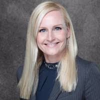 Gina Breen's Instagram, Twitter & Facebook