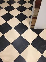 We fell in love with marmoleum the first time we set foot. Marmoleum Click Floors In Black And Barbados Keukenvloer