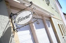 Allerdings gilt für friseure eine ausnahme: Corona Lockdown Friseure Senden Finanziellen Notruf Hoffnung Auf Offnungen Wirtschaft Stuttgarter Nachrichten