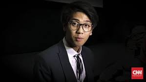 Meskipun iqbal lahir di surabaya, namun ia asli bandung dan saat ini iqbaal ramadhan menetap di jakarta timur. Keinginan Terpendam Iqbaal Ramadhan Usai Memerankan Dilan