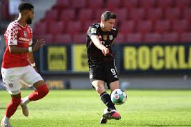 The poland captain is the first player in the bundesliga's history to score on 11. Bayern Munich S Hansi Flick Confident Robert Lewandowski Can Break Gerd Muller S Bundesliga Scoring Record Bavarian Football Works