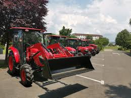 Însă fabrica de tractoare din reghin a fost salvată de unul dintre foștii ei angajați: Mures Trei Noi Tractoare Romanesti Realizate In Perioada Pandemiei Lansate Pe PiaÅ£Ä De Irum Reghin Agerpres ActualizeazÄ Lumea