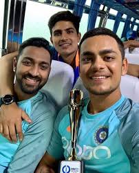 Shubman gill posts a cute birthday wish for his sister. Krunal Pandya Shubman Gill And Ishan Kishan Click A Selfie After Winning The Second One Dayer Against So Virat Kohli Instagram India Cricket Team World Cricket