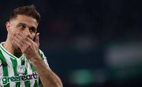 Homebasketballspainspain acb leaguereal betis vs valencia. Hasil Real Betis Vs Valencia 2 2 Gol Sepak Pojok Tercipta Gilabola Com