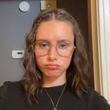 Amber Kovach's Instagram, Twitter & Facebook