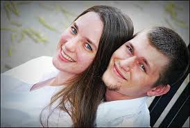 Nicole Slaughter and Colton Howard to wed June 23