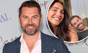 Neighbours star Daniel MacPherson reveals the surprising secret behind his  connection with girlfriend Jessica Dover