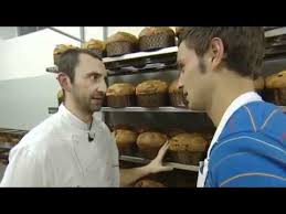 Der Weihnachtsbacker Panettone Aus Mailand Euromaxx Youtube