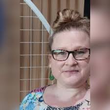 Speaking at today's national World Social Work Day webinar is Dr Fiona  Oates, an experienced social worker, author and researcher. Driven by a  passion for supporting the wellbeing of social workers working